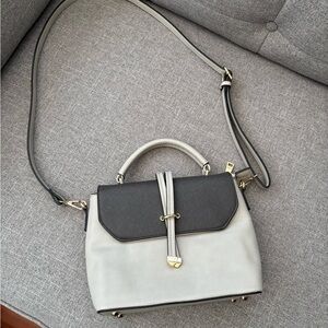 Elegant Two-Tone Grey Handbag
